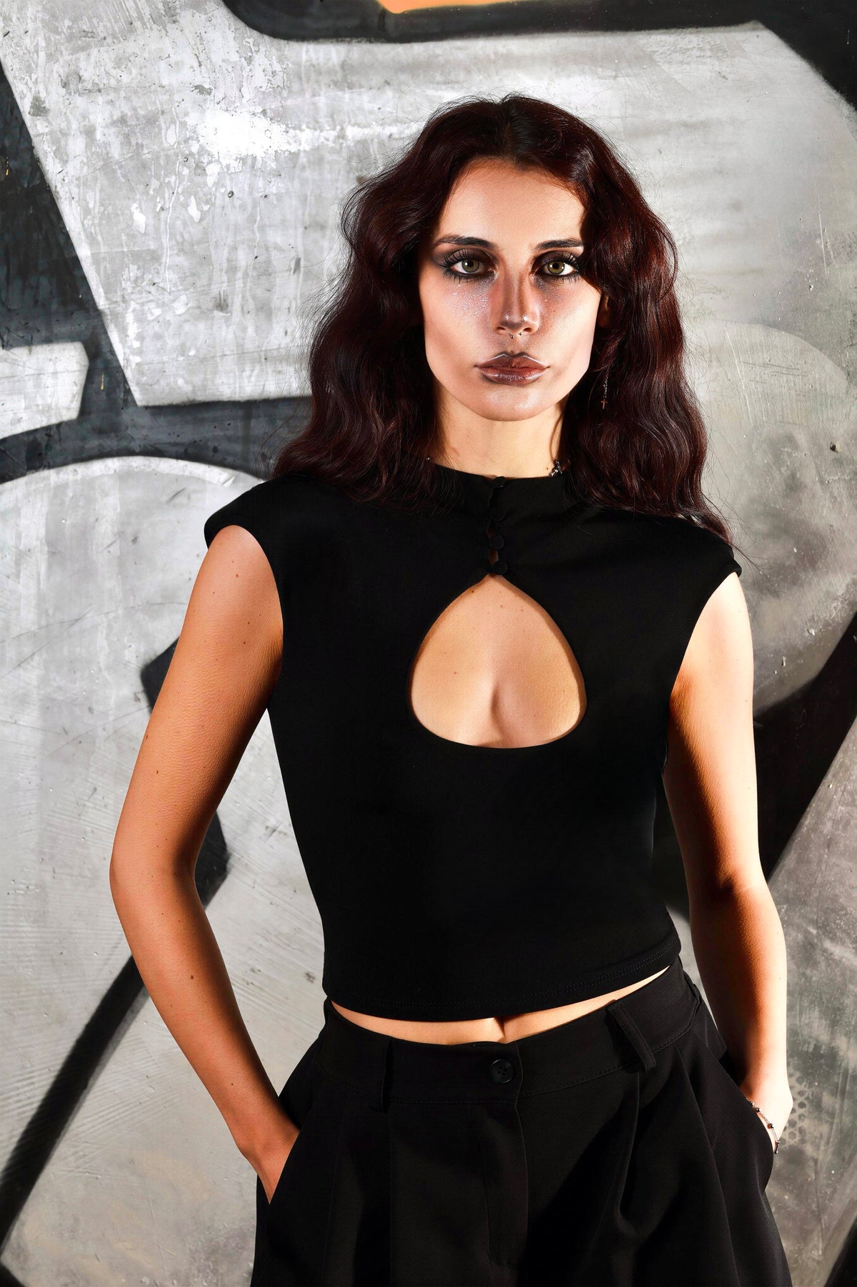 KEYHOLE TOP
