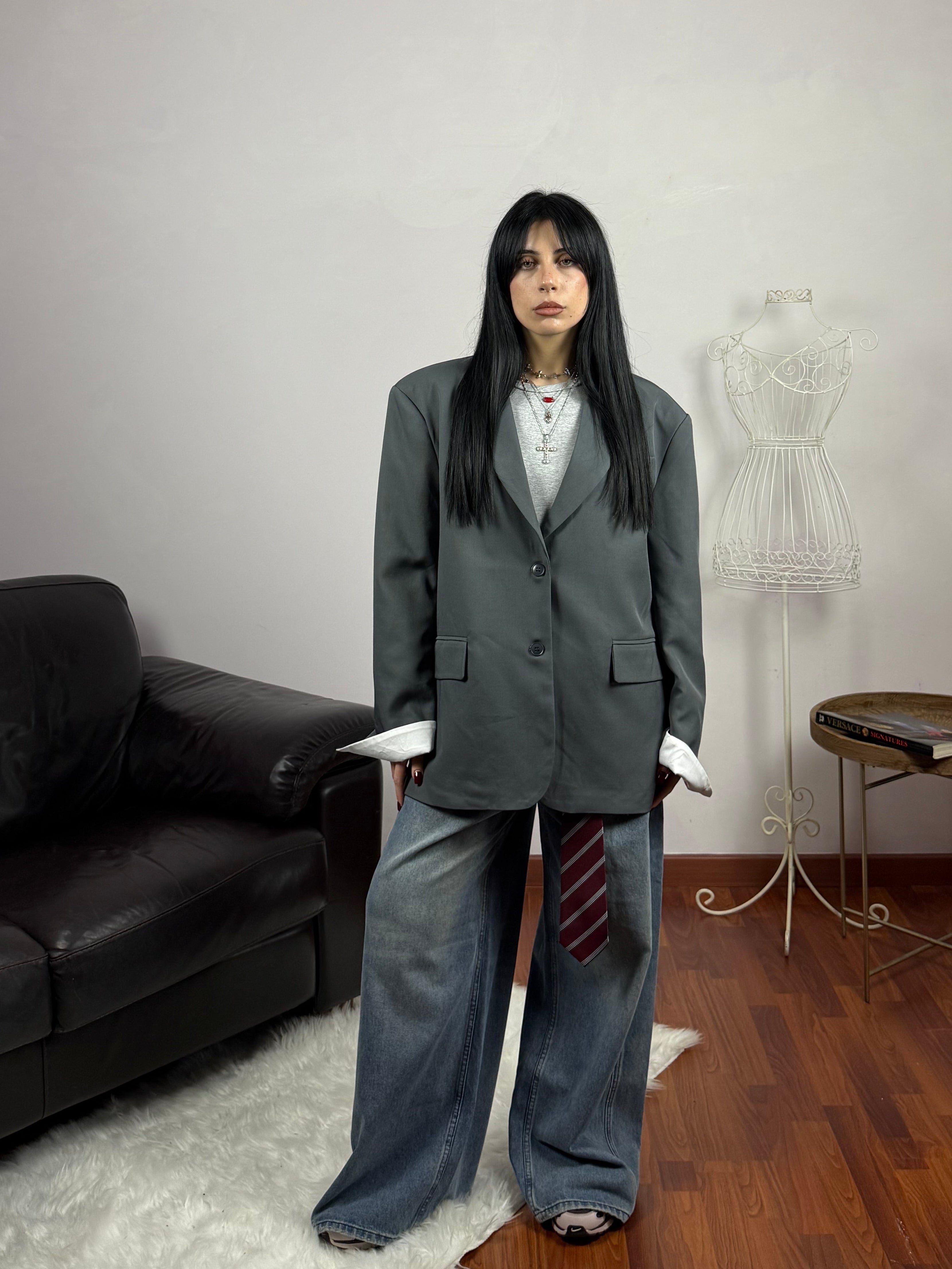 BLAZER OVER BOYFRIEND