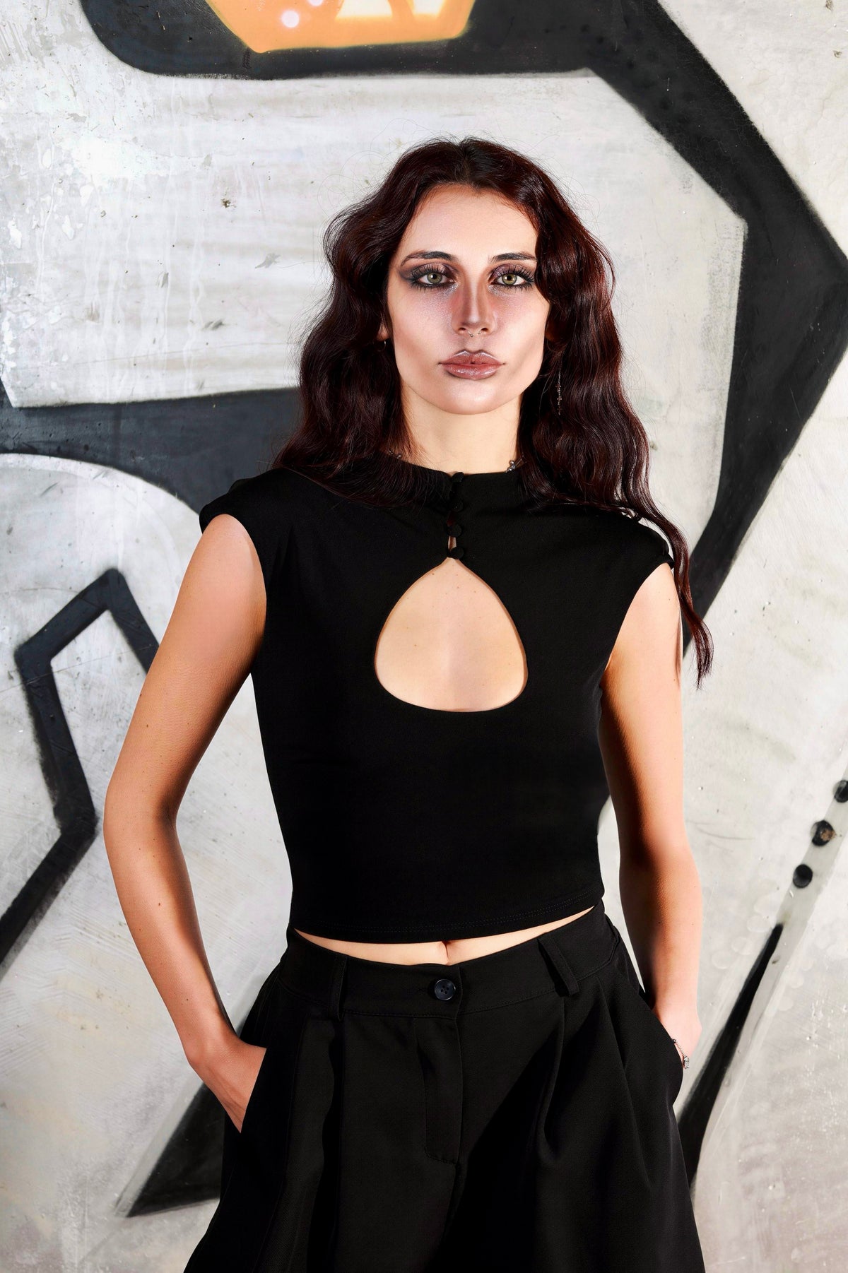 KEYHOLE TOP